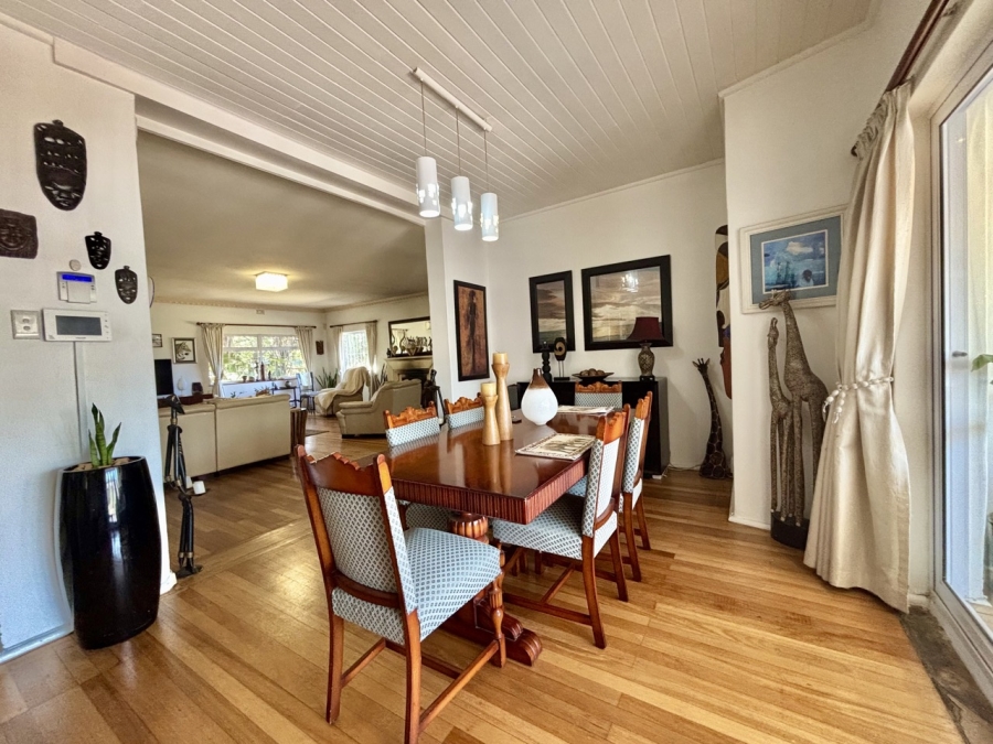 5 Bedroom Property for Sale in Flamingo Vlei Western Cape